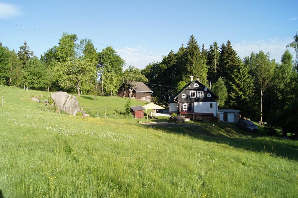 Na Slunecni Pohadkova Chaloupka Ve Sladke Dire Prichovice  Exterior photo