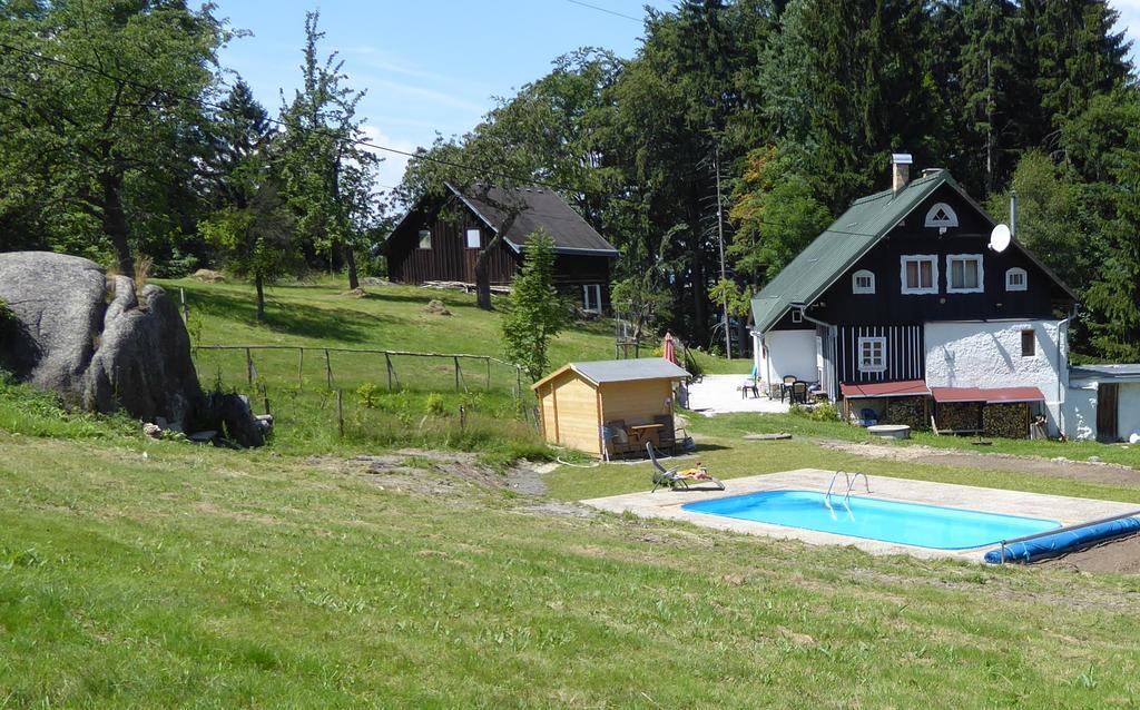 Na Slunecni Pohadkova Chaloupka Ve Sladke Dire Prichovice  Exterior photo