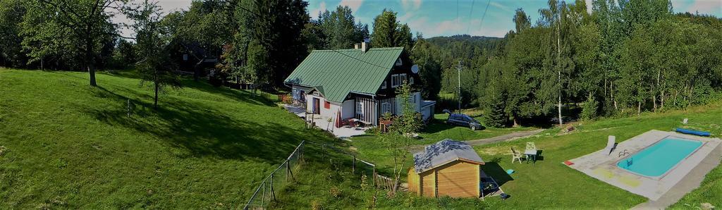 Na Slunecni Pohadkova Chaloupka Ve Sladke Dire Prichovice  Exterior photo