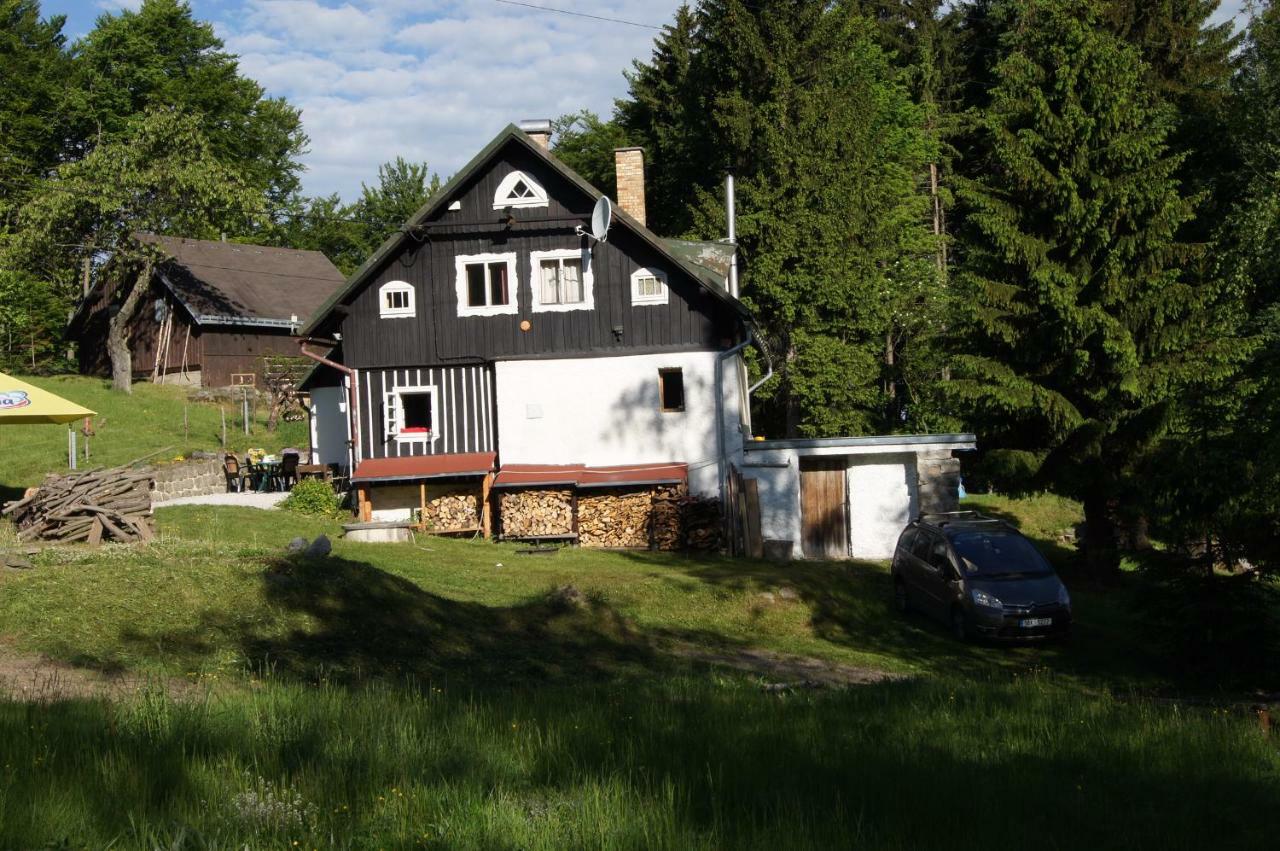Na Slunecni Pohadkova Chaloupka Ve Sladke Dire Prichovice  Exterior photo